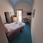 A Due Passi Da Amalfi *