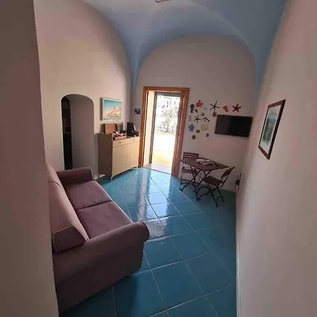 A Due Passi Da Amalfi
