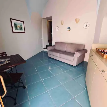 A Due Passi Da Amalfi