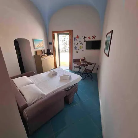 A Due Passi Da Amalfi *