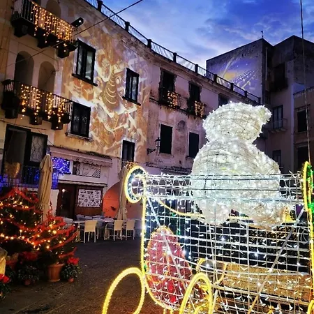 A Due Passi Da Amalfi *